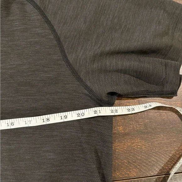 Lululemon Metal Vent Tech Polo Shirt XL Deep Coal Black Golf Training - Picture 8 of 12